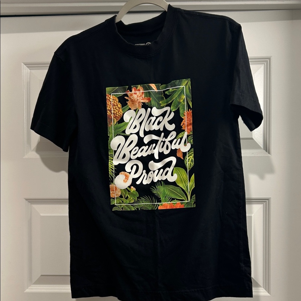 Stylish Black Graphic Tee with Bold Print